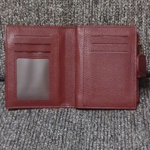 AIRKIT Maroon Genuine Leather Wallet, RFID Blocking - Picture 4 of 5